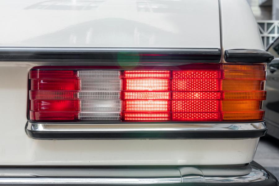 Детали экстерьера Mercedes-Benz 280 CE (C123) 1978 года  (EU) (фото 44 из 133)